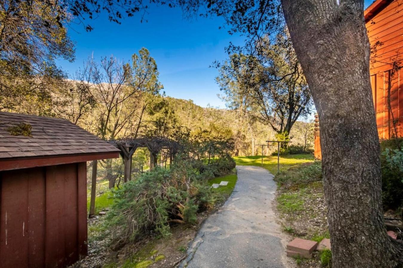 Sierra Vista Lookout Lodge With Creek, Waterfall And Waterholes, Minutes From Bass Lake And Yosemite South Gate North Fork Eksteriør billede
